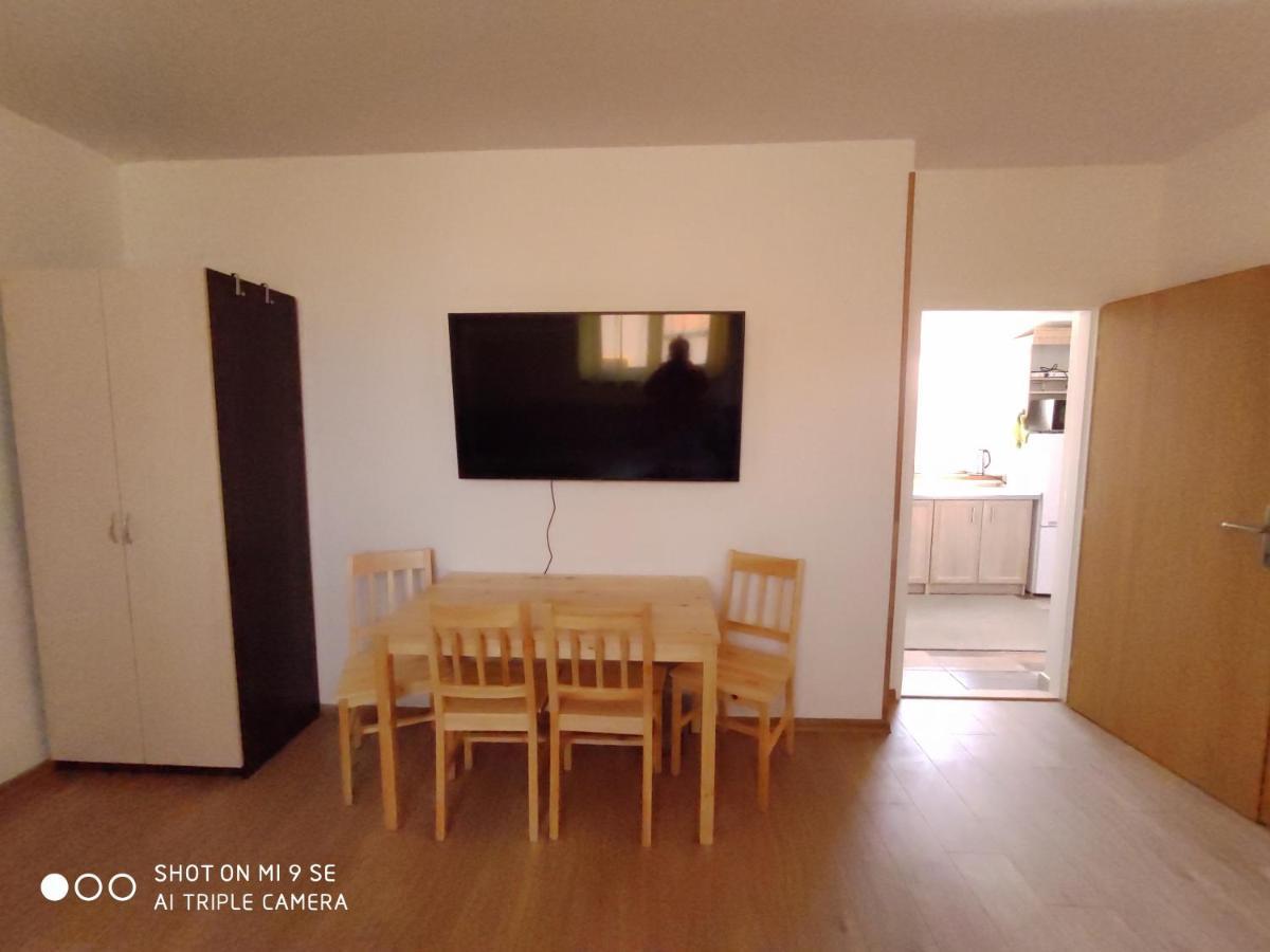 Apartmany Opolany ภายนอก รูปภาพ